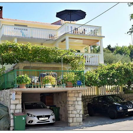 Apartments Boric Лопар Екстериор снимка