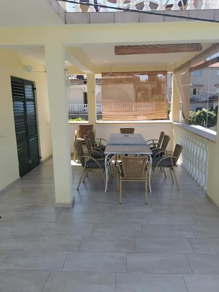 Apartments Boric Лопар Стая снимка